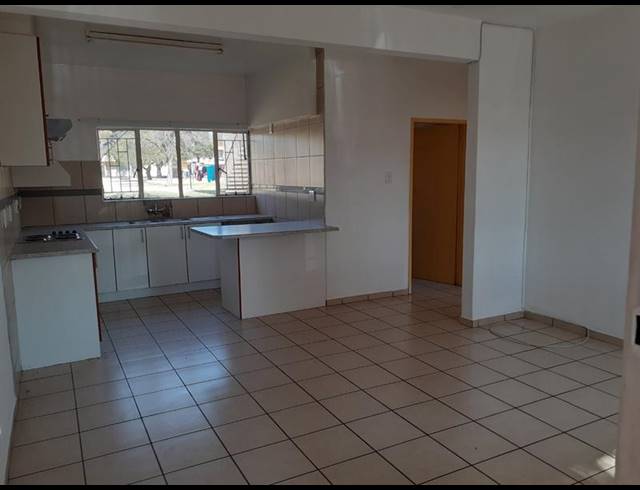 2 BEDROOM APARTMENT FOR SALE IN SASOLBURG CENTRAL